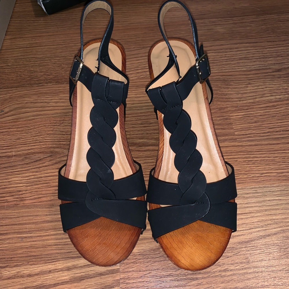 Women’s Heels NEW IN BOX